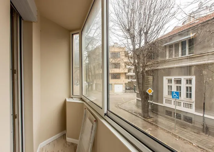 Blue тerrace Center * Warna