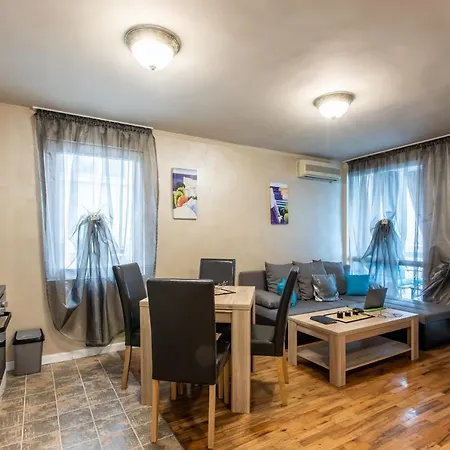 Blue тerrace Center Apartment *